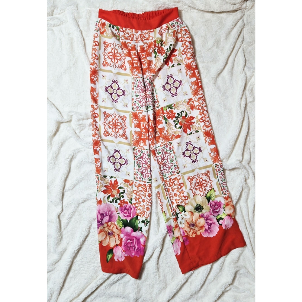 Floral Tile Print Wide-Leg Pants - Red/White - Picture 4 of 4